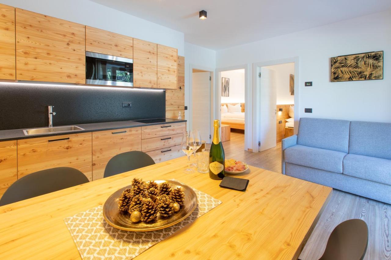 Brenta Rosso - Charme Apartments Fai della Paganella Εξωτερικό φωτογραφία